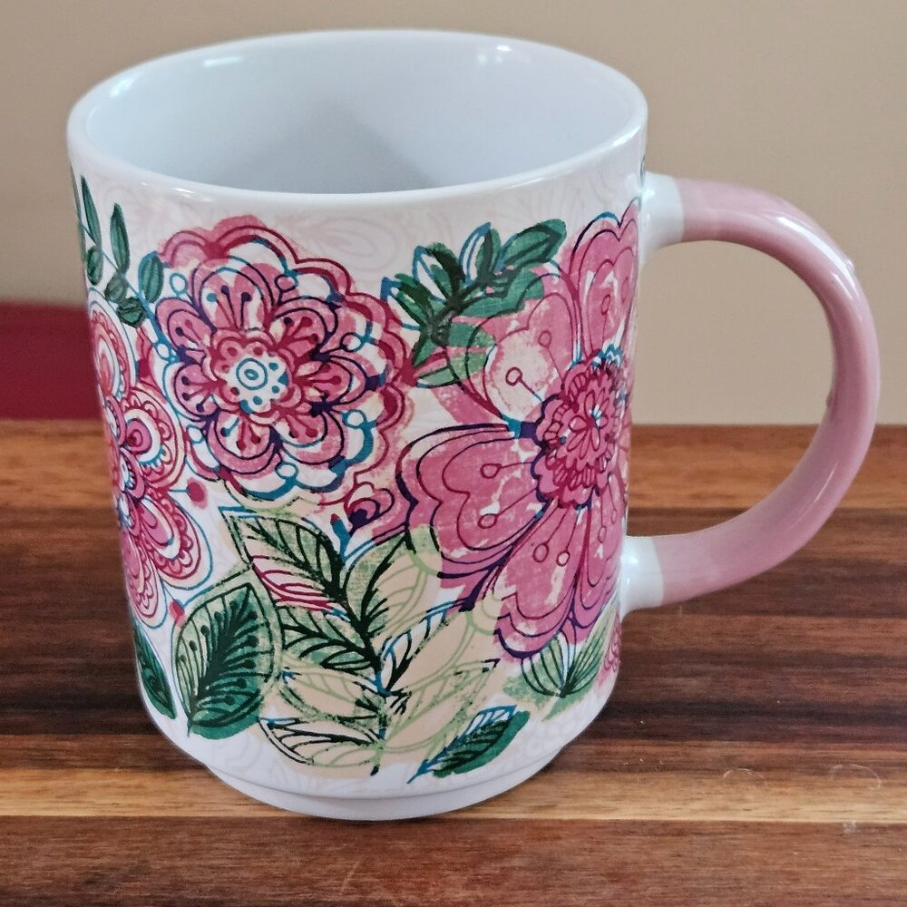 Cynthia Rowley New York coffee /teacup floral pattern great condition